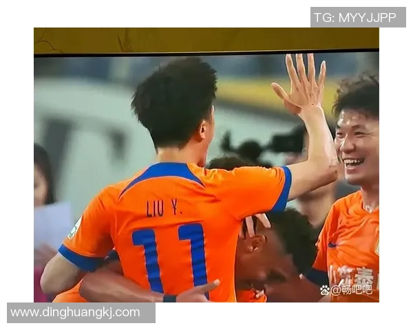 足球巨星同场竞技 揭秘绿茵场上的无尽魅力与荣耀